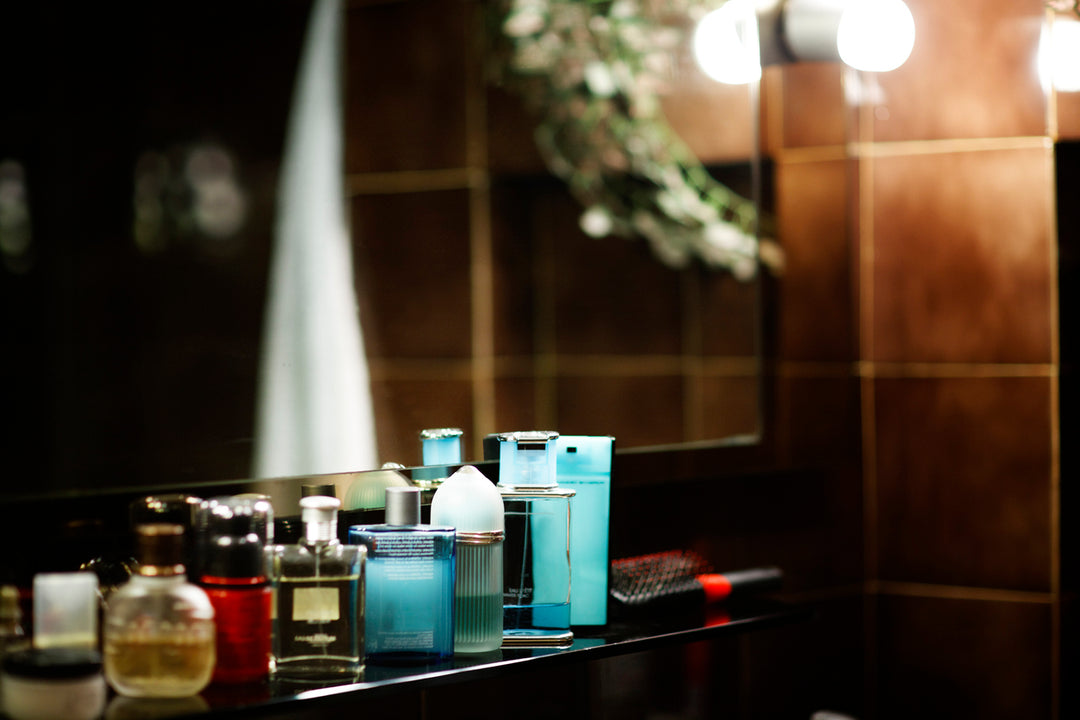 Enhancing Your Perfume Display: Tips for Beautifully Displaying Your Perfume Collection at Home